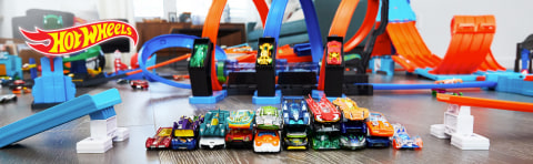 Hot Wheels Coffret 10 véhicules, Jouet pour Enfant de Petites