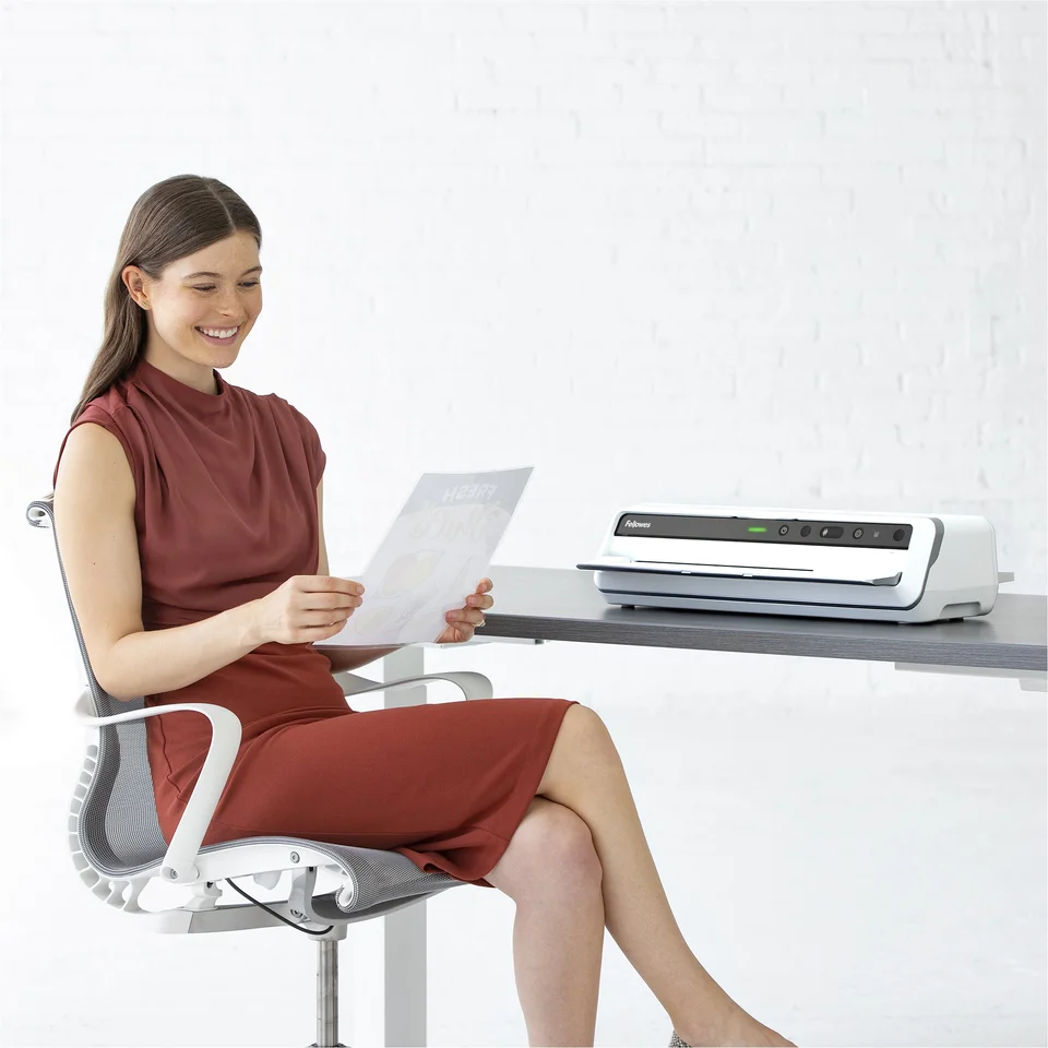 Fellowes Venus 125 Thermal & Cold Laminator, 13