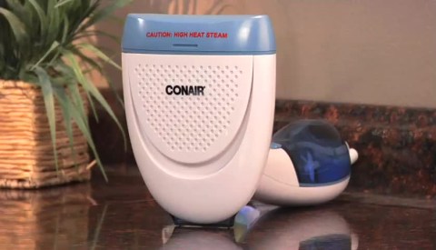 thumbnail video image 2 of Conair Handheld Garment Steamer for Clothes, ExtremeSteam 1200W, Portable Handheld Design, White/Blue, 2 of 6